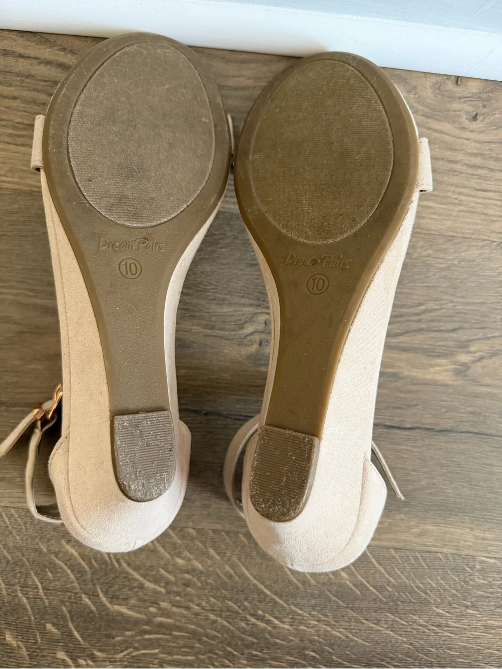 Dream Pairs Ingrid Nude Suede Ankle Strap Low Wedge Sandals Size 10